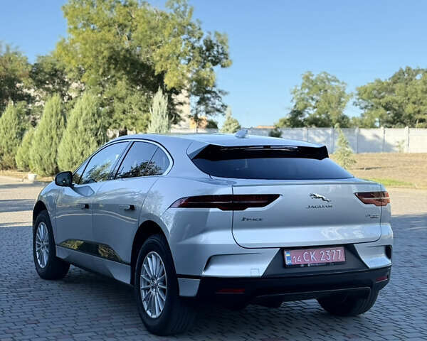 Серый Ягуар I-Pace, объемом двигателя 0 л и пробегом 100 тыс. км за 23000 $, фото 13 на Automoto.ua