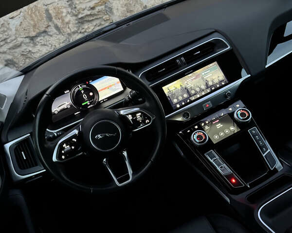 Серый Ягуар I-Pace, объемом двигателя 0 л и пробегом 180 тыс. км за 21900 $, фото 35 на Automoto.ua