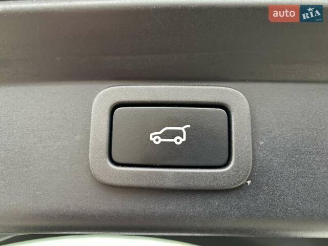 Серый Ягуар I-Pace, объемом двигателя 0 л и пробегом 82 тыс. км за 27800 $, фото 9 на Automoto.ua