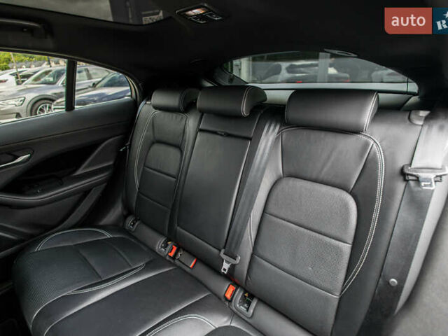 Серый Ягуар I-Pace, объемом двигателя 0 л и пробегом 40 тыс. км за 33900 $, фото 13 на Automoto.ua