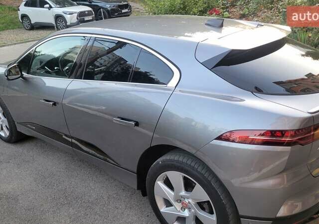 Серый Ягуар I-Pace, объемом двигателя 0 л и пробегом 95 тыс. км за 28500 $, фото 4 на Automoto.ua