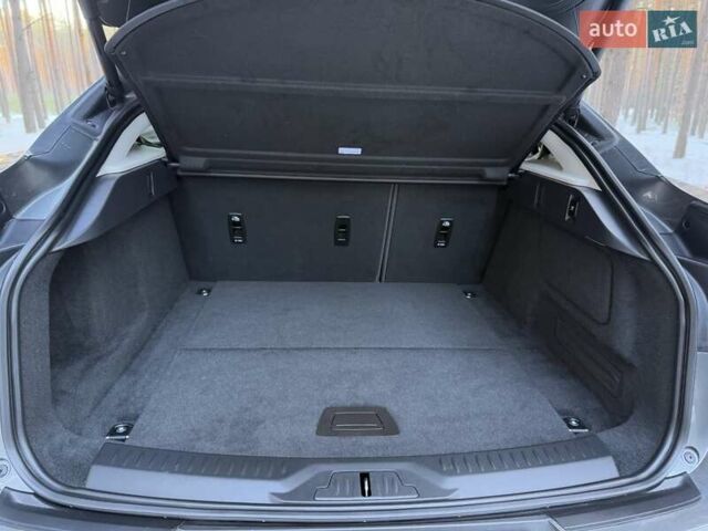 Серый Ягуар I-Pace, объемом двигателя 0 л и пробегом 46 тыс. км за 29999 $, фото 79 на Automoto.ua