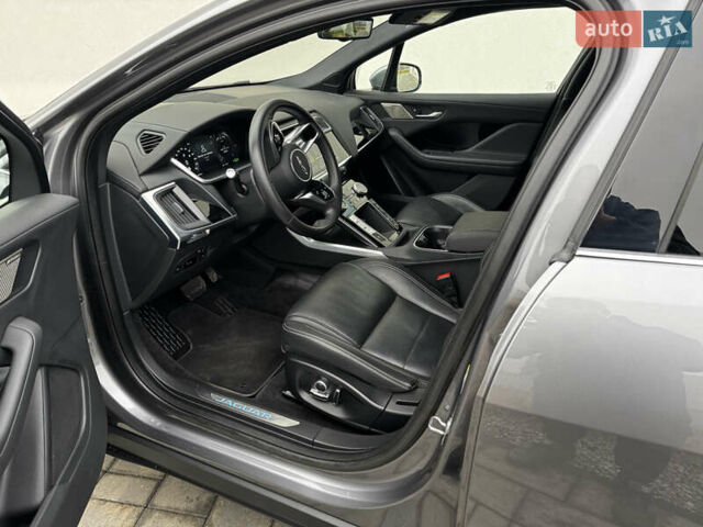 Серый Ягуар I-Pace, объемом двигателя 0 л и пробегом 98 тыс. км за 29700 $, фото 23 на Automoto.ua