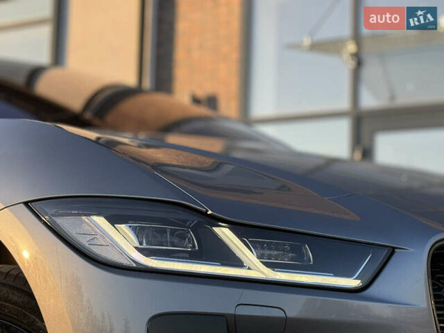 Серый Ягуар I-Pace, объемом двигателя 0 л и пробегом 89 тыс. км за 29300 $, фото 1 на Automoto.ua