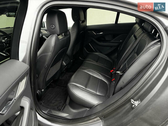 Серый Ягуар I-Pace, объемом двигателя 0 л и пробегом 98 тыс. км за 29700 $, фото 27 на Automoto.ua