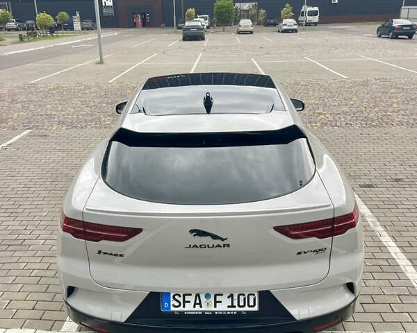 Серый Ягуар I-Pace, объемом двигателя 0 л и пробегом 79 тыс. км за 30500 $, фото 12 на Automoto.ua