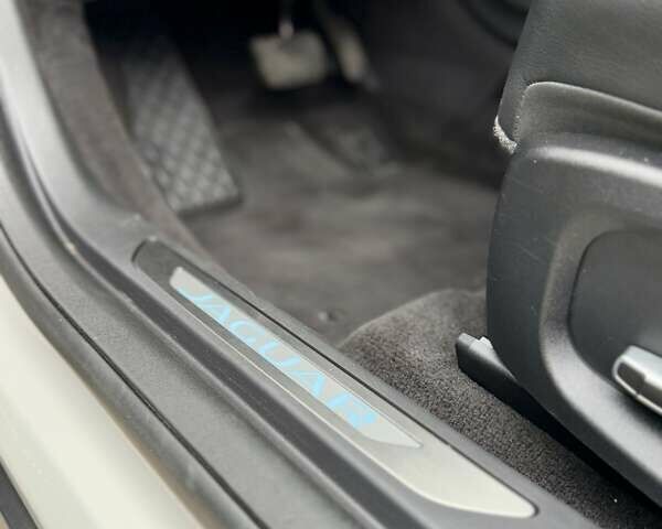 Ягуар I-Pace 2021 в Киеве на Automoto.ua Серый Ягуар I-Pace, объемом двигателя 0 л и пробегом 85 тыс. км за 32400 $, фото 61 на Automoto.ua