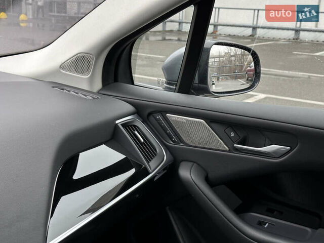 Серый Ягуар I-Pace, объемом двигателя 0 л и пробегом 118 тыс. км за 25900 $, фото 43 на Automoto.ua
