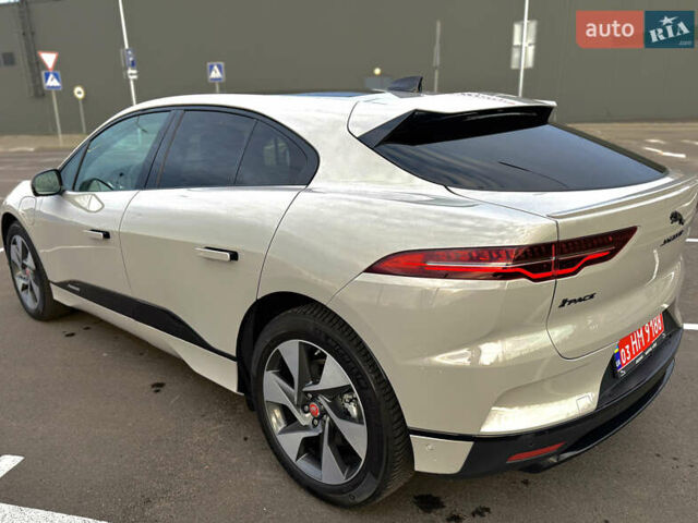 Серый Ягуар I-Pace, объемом двигателя 0 л и пробегом 85 тыс. км за 31999 $, фото 7 на Automoto.ua
