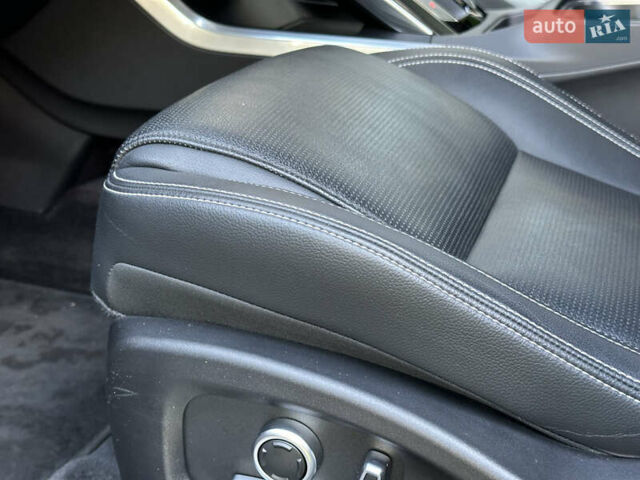 Серый Ягуар I-Pace, объемом двигателя 0 л и пробегом 82 тыс. км за 30900 $, фото 47 на Automoto.ua