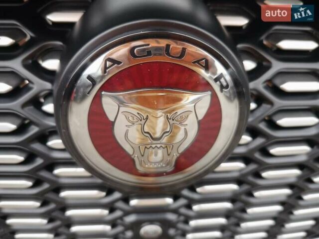 Серый Ягуар I-Pace, объемом двигателя 0 л и пробегом 140 тыс. км за 29999 $, фото 13 на Automoto.ua