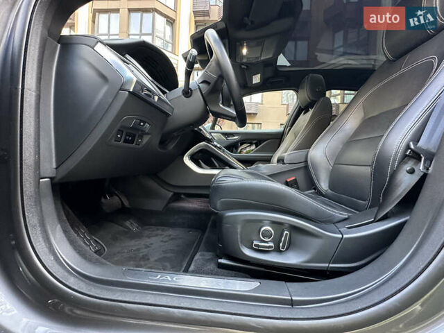 Серый Ягуар I-Pace, объемом двигателя 0 л и пробегом 82 тыс. км за 30900 $, фото 46 на Automoto.ua