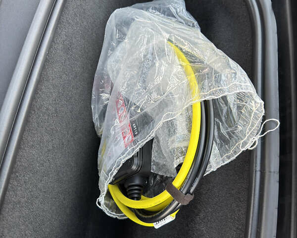 Серый Ягуар I-Pace, объемом двигателя 0 л и пробегом 86 тыс. км за 28300 $, фото 18 на Automoto.ua