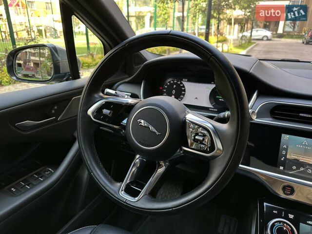 Серый Ягуар I-Pace, объемом двигателя 0 л и пробегом 82 тыс. км за 30900 $, фото 56 на Automoto.ua