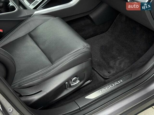 Серый Ягуар I-Pace, объемом двигателя 0 л и пробегом 91 тыс. км за 28900 $, фото 69 на Automoto.ua