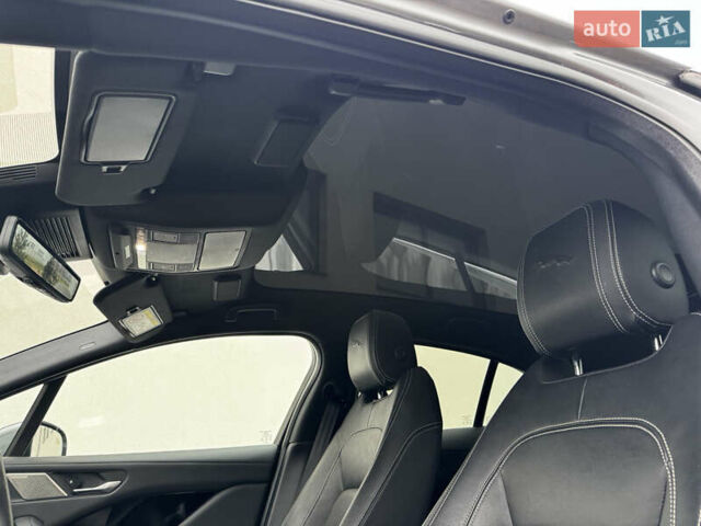 Серый Ягуар I-Pace, объемом двигателя 0 л и пробегом 98 тыс. км за 29700 $, фото 31 на Automoto.ua