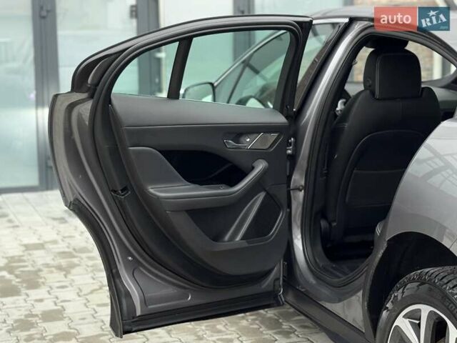 Сірий Ягуар I-Pace, об'ємом двигуна 0 л та пробігом 90 тис. км за 27999 $, фото 66 на Automoto.ua