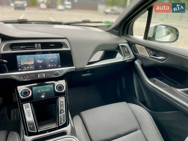 Серый Ягуар I-Pace, объемом двигателя 0 л и пробегом 79 тыс. км за 30500 $, фото 51 на Automoto.ua