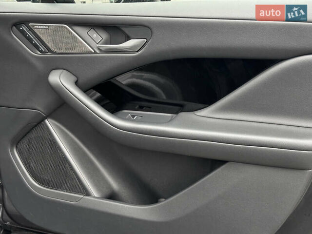 Серый Ягуар I-Pace, объемом двигателя 0 л и пробегом 118 тыс. км за 25900 $, фото 46 на Automoto.ua