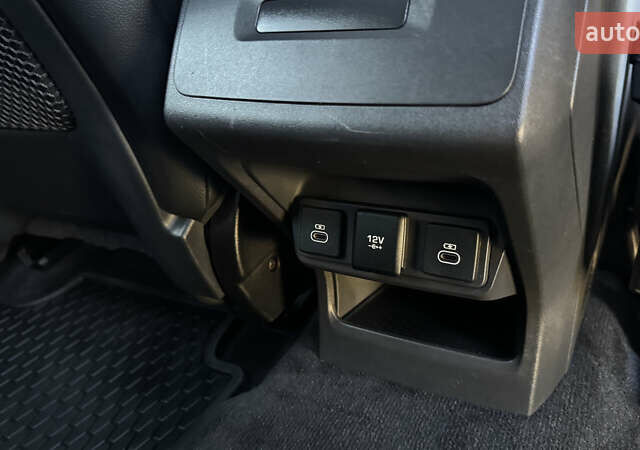 Серый Ягуар I-Pace, объемом двигателя 0 л и пробегом 85 тыс. км за 34999 $, фото 37 на Automoto.ua