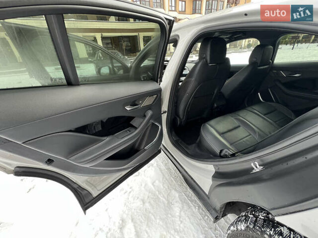 Серый Ягуар I-Pace, объемом двигателя 0 л и пробегом 49 тыс. км за 35900 $, фото 25 на Automoto.ua