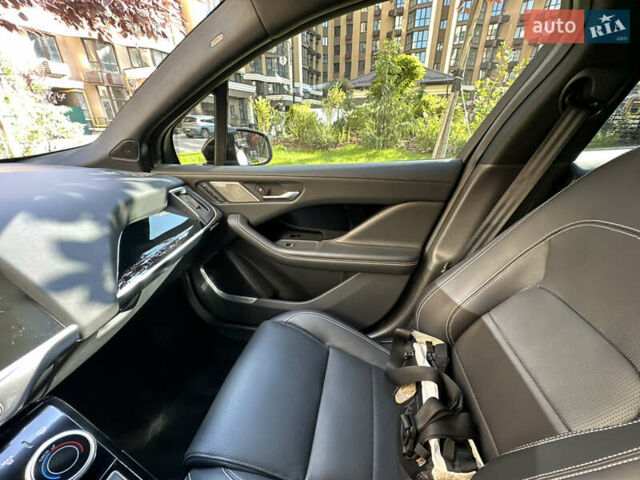 Серый Ягуар I-Pace, объемом двигателя 0 л и пробегом 88 тыс. км за 35500 $, фото 33 на Automoto.ua