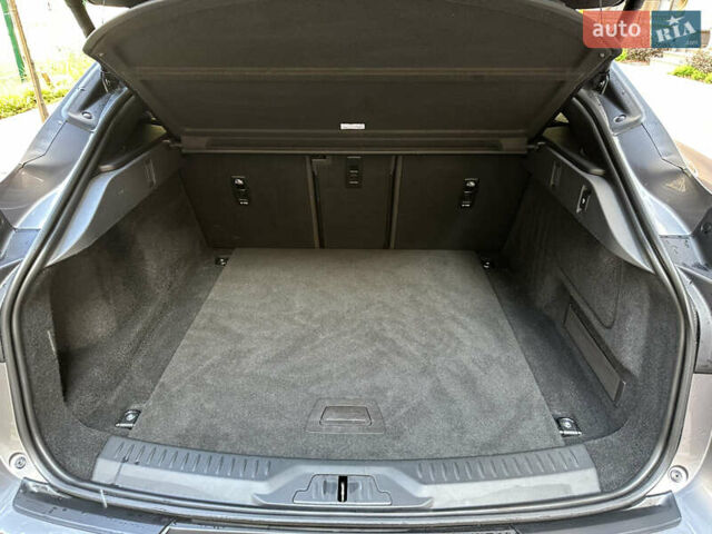 Серый Ягуар I-Pace, объемом двигателя 0 л и пробегом 82 тыс. км за 30900 $, фото 62 на Automoto.ua