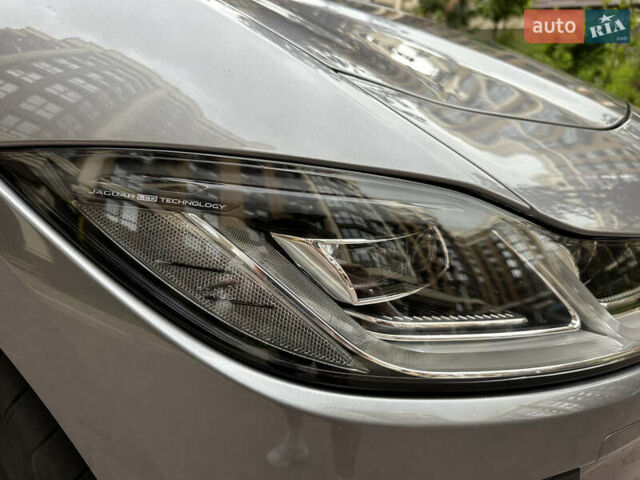 Серый Ягуар I-Pace, объемом двигателя 0 л и пробегом 59 тыс. км за 35500 $, фото 23 на Automoto.ua
