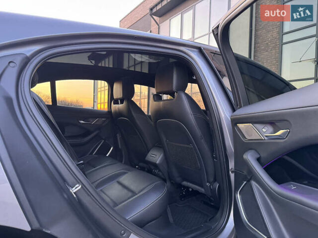 Серый Ягуар I-Pace, объемом двигателя 0 л и пробегом 89 тыс. км за 29300 $, фото 48 на Automoto.ua