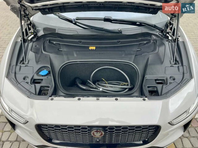 Ягуар I-Pace 2021 в Луцке на Automoto.ua Серый Ягуар I-Pace, объемом двигателя 0 л и пробегом 79 тыс. км за 31500 $, фото 21 на Automoto.ua