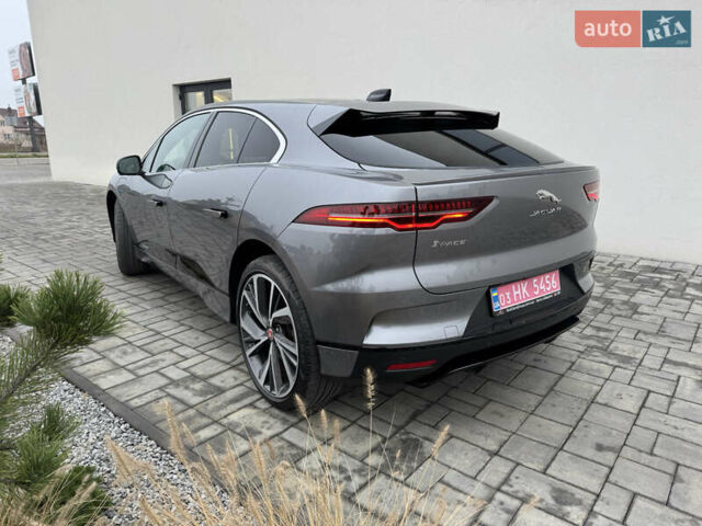 Серый Ягуар I-Pace, объемом двигателя 0 л и пробегом 98 тыс. км за 29700 $, фото 7 на Automoto.ua