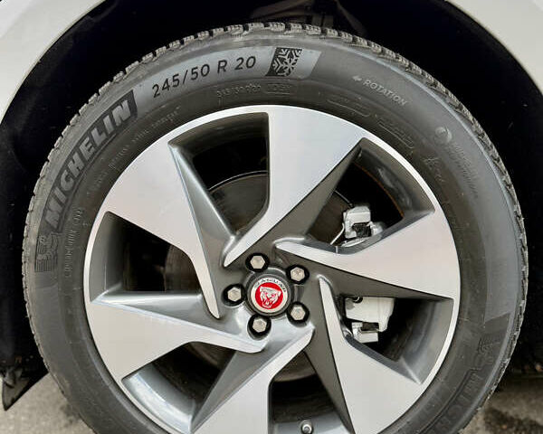 Серый Ягуар I-Pace, объемом двигателя 0 л и пробегом 85 тыс. км за 31999 $, фото 25 на Automoto.ua