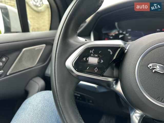 Серый Ягуар I-Pace, объемом двигателя 0 л и пробегом 115 тыс. км за 27000 $, фото 66 на Automoto.ua