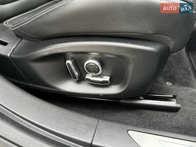 Серый Ягуар I-Pace, объемом двигателя 0 л и пробегом 98 тыс. км за 29700 $, фото 43 на Automoto.ua