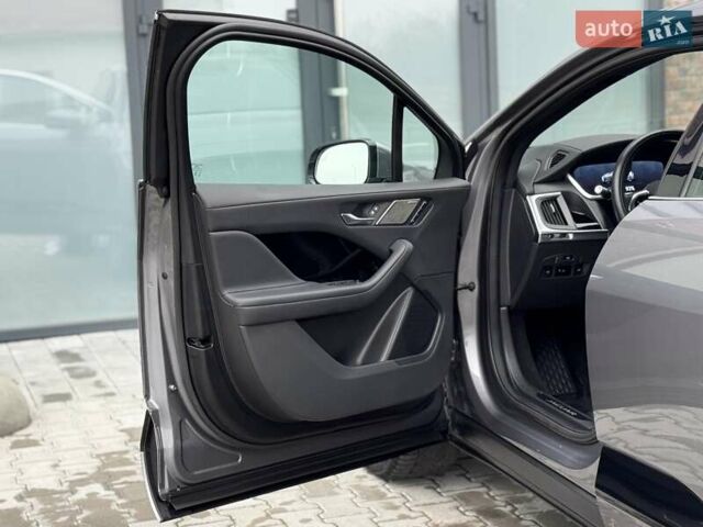 Сірий Ягуар I-Pace, об'ємом двигуна 0 л та пробігом 90 тис. км за 27999 $, фото 39 на Automoto.ua