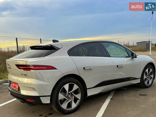 Серый Ягуар I-Pace, объемом двигателя 0 л и пробегом 85 тыс. км за 31999 $, фото 3 на Automoto.ua