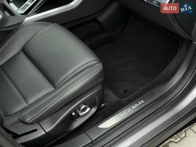 Сірий Ягуар I-Pace, об'ємом двигуна 0 л та пробігом 90 тис. км за 27999 $, фото 64 на Automoto.ua