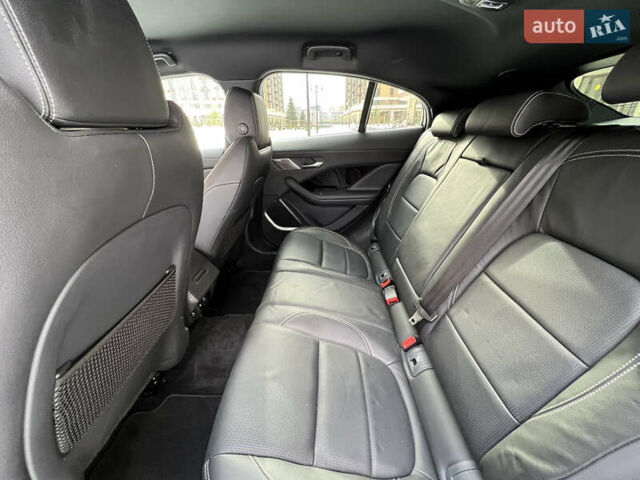 Серый Ягуар I-Pace, объемом двигателя 0 л и пробегом 49 тыс. км за 35900 $, фото 24 на Automoto.ua