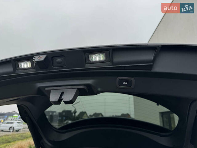 Серый Ягуар I-Pace, объемом двигателя 0 л и пробегом 98 тыс. км за 29700 $, фото 41 на Automoto.ua