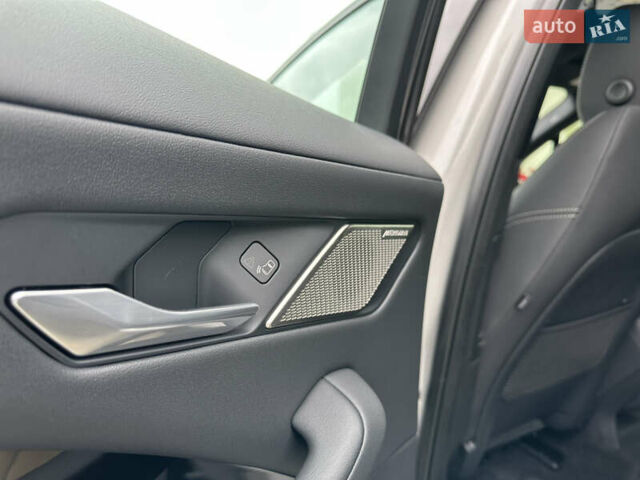 Серый Ягуар I-Pace, объемом двигателя 0 л и пробегом 115 тыс. км за 27000 $, фото 97 на Automoto.ua