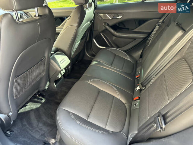 Серый Ягуар I-Pace, объемом двигателя 0 л и пробегом 88 тыс. км за 34900 $, фото 35 на Automoto.ua