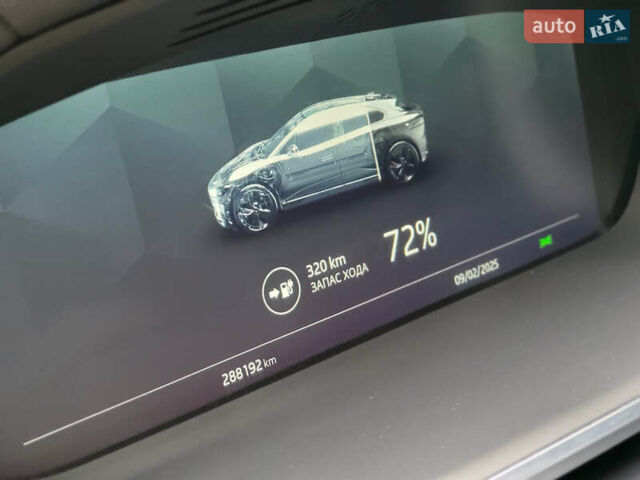 Серый Ягуар I-Pace, объемом двигателя 0 л и пробегом 288 тыс. км за 21999 $, фото 28 на Automoto.ua