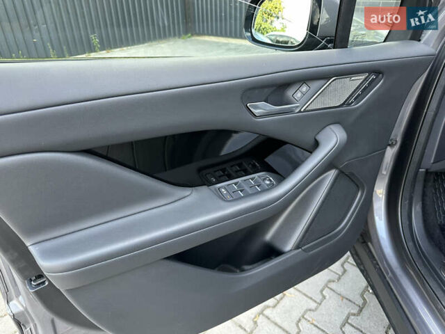 Серый Ягуар I-Pace, объемом двигателя 0 л и пробегом 83 тыс. км за 31900 $, фото 28 на Automoto.ua