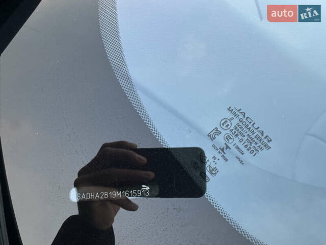 Серый Ягуар I-Pace, объемом двигателя 0 л и пробегом 86 тыс. км за 28300 $, фото 12 на Automoto.ua