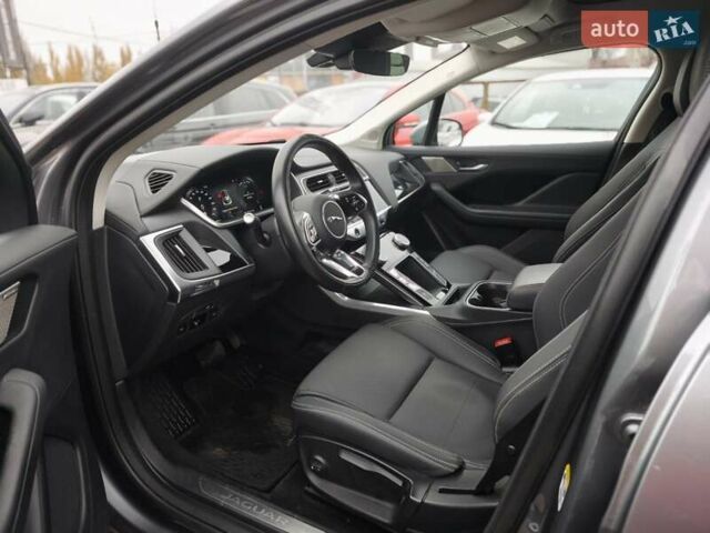 Серый Ягуар I-Pace, объемом двигателя 0 л и пробегом 140 тыс. км за 29999 $, фото 29 на Automoto.ua