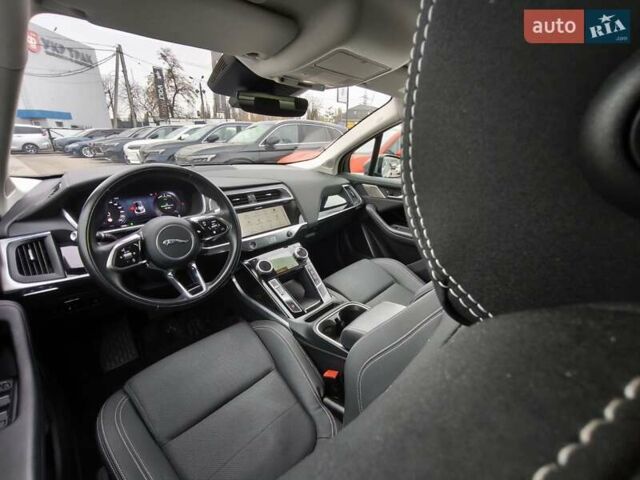 Серый Ягуар I-Pace, объемом двигателя 0 л и пробегом 140 тыс. км за 29999 $, фото 23 на Automoto.ua