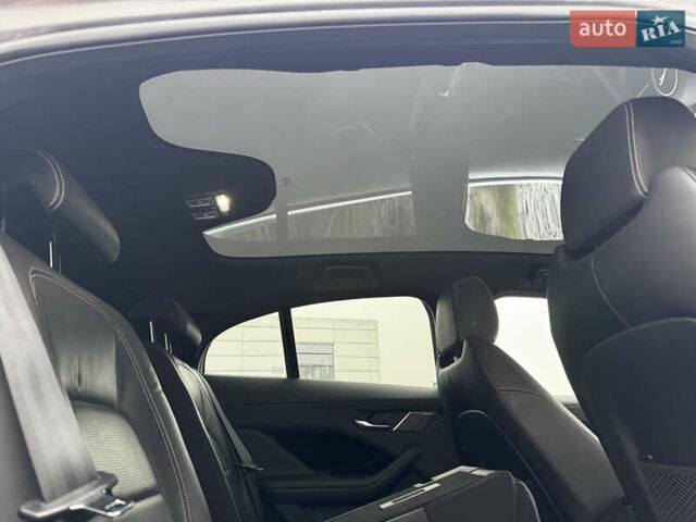 Серый Ягуар I-Pace, объемом двигателя 0 л и пробегом 98 тыс. км за 29700 $, фото 39 на Automoto.ua