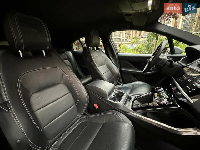 Серый Ягуар I-Pace, объемом двигателя 0 л и пробегом 59 тыс. км за 35500 $, фото 32 на Automoto.ua