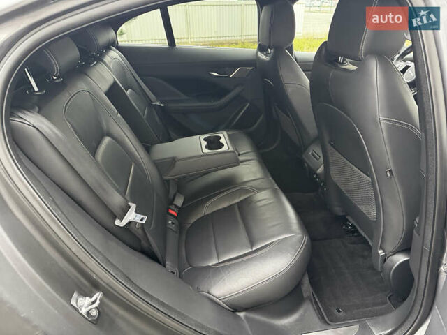 Серый Ягуар I-Pace, объемом двигателя 0 л и пробегом 98 тыс. км за 29700 $, фото 37 на Automoto.ua