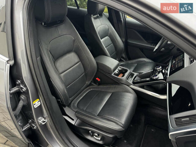 Серый Ягуар I-Pace, объемом двигателя 0 л и пробегом 98 тыс. км за 29700 $, фото 34 на Automoto.ua